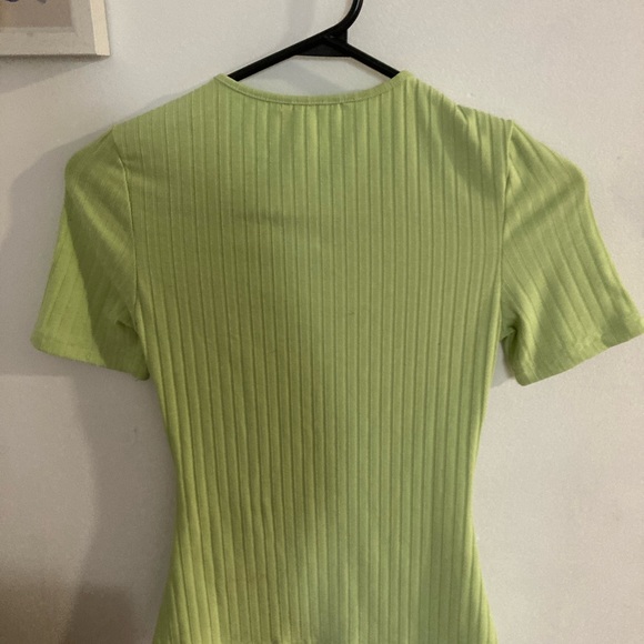 Green Top with Cut Outs 💚 - Picture 4 of 4